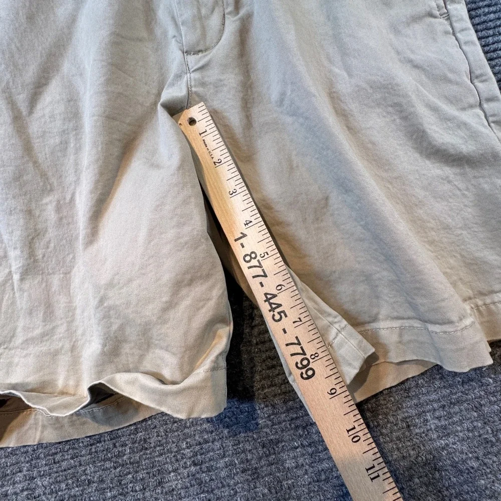 Vineyard Vines Mens 32‎ Khaki Tan Chino Shorts Flat Front 9 Inch Inseam Preppy